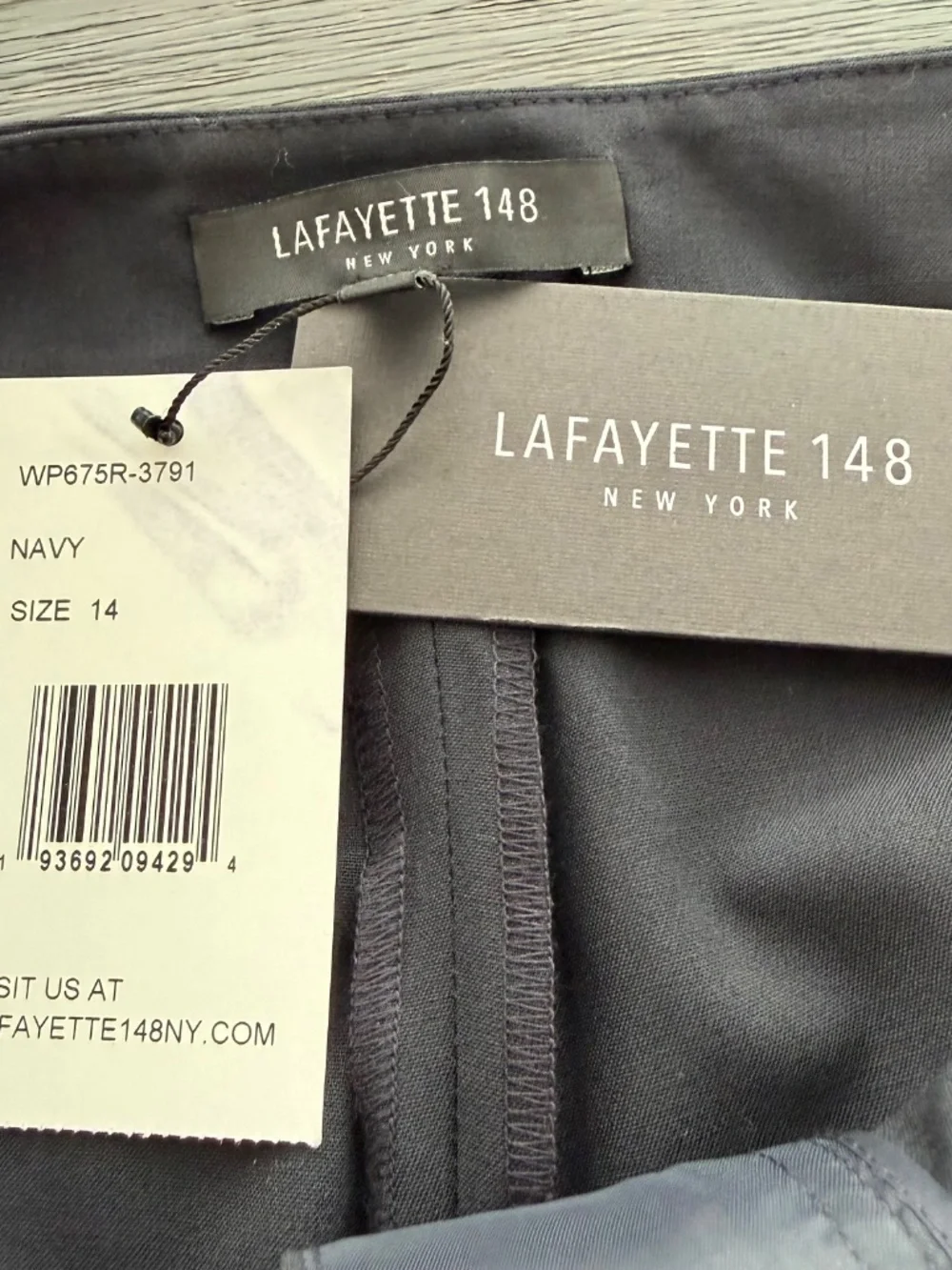 LAFAYETTE 148 Women’s Size 14 Navy Wool Flat Front Trousers NEW